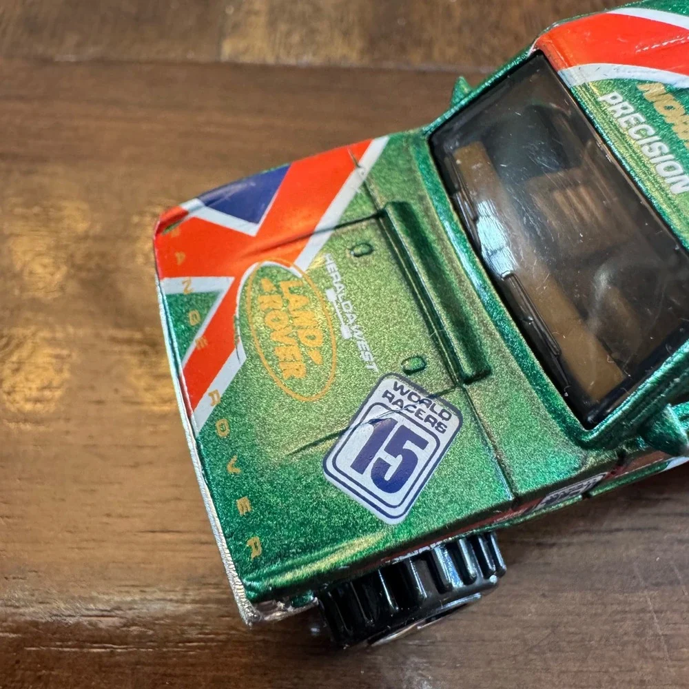 Hot Wheels Range Rover World Racers Green Union Jack Diecast Car 15 1989